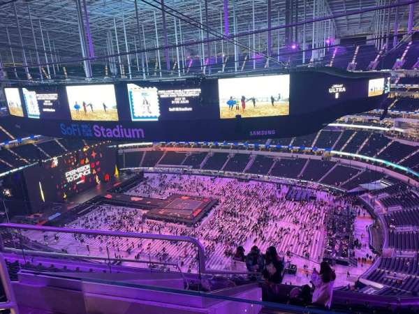 SoFi Stadium, section: 519, row: 11, seat: 21