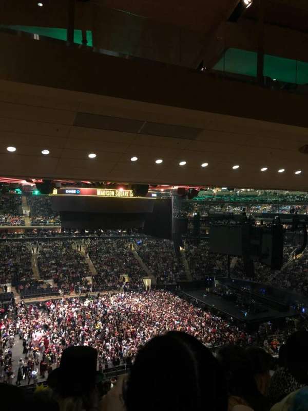 Madison Square Garden, section: 210, row: 14, seat: 5