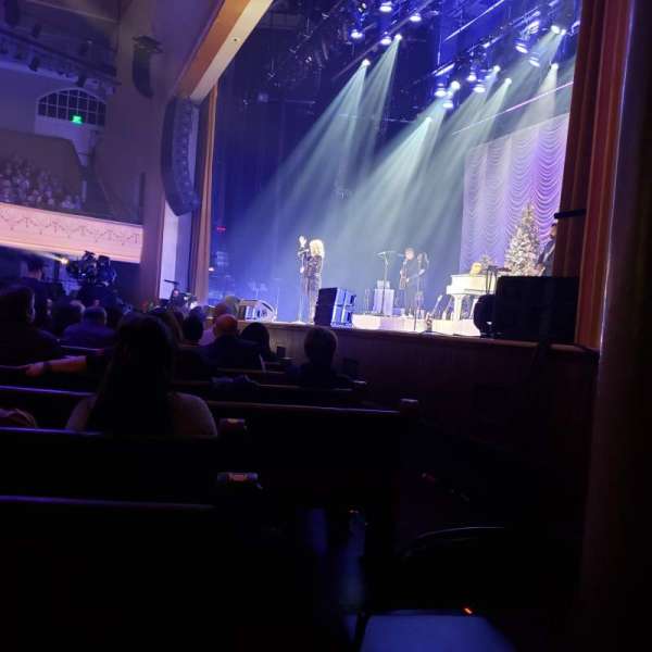 Ryman Auditorium, section: MF-1, row: M, seat: 3