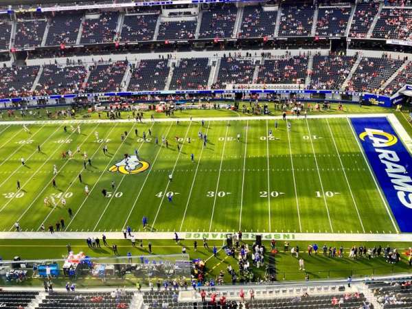 SoFi Stadium, section: 447, row: 3, seat: 24