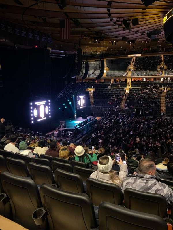 Madison Square Garden, section: 116, row: 22, seat: 20