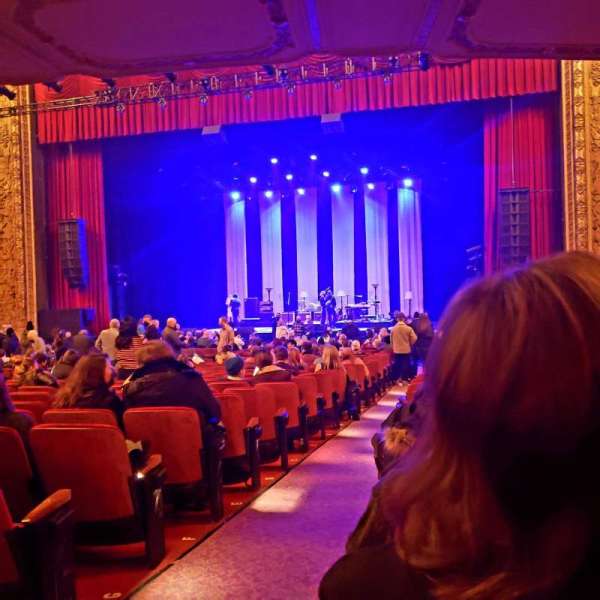 Chicago Theatre, section: MNFL2R, row: K, seat: 302