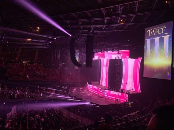 Kia Forum, section: 112, row: 15, seat: 1