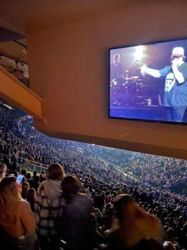 Madison Square Garden, section: 227, row: 18, seat: 18-22