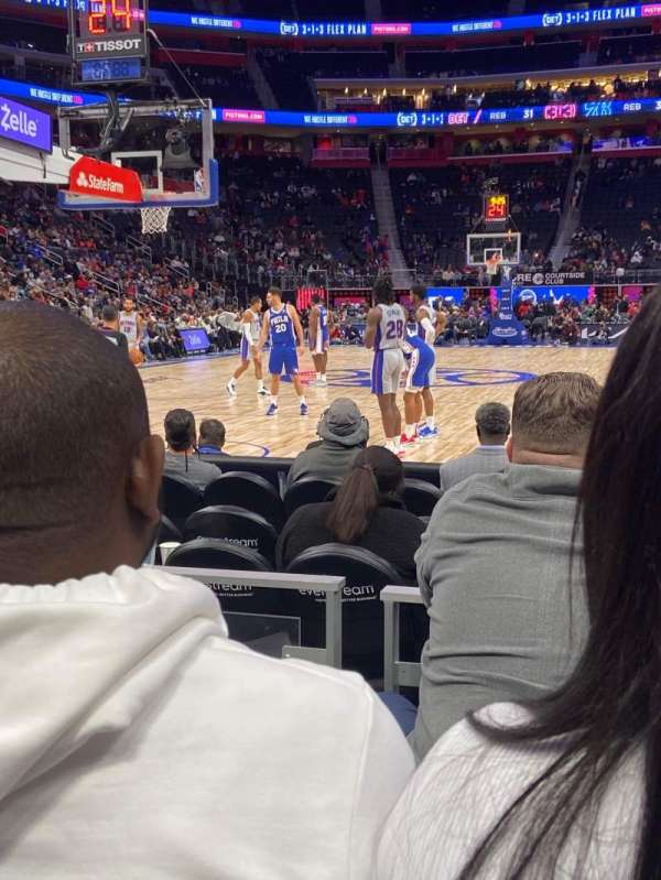Little Caesars Arena, section: 115, row: C, seat: 4