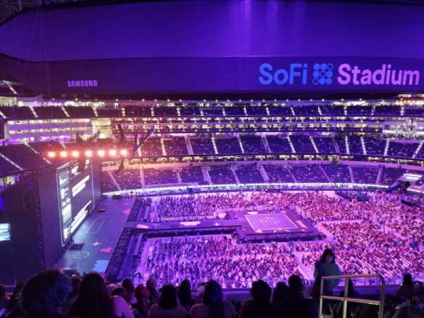 SoFi Stadium, section: 320, row: 9, seat: 3