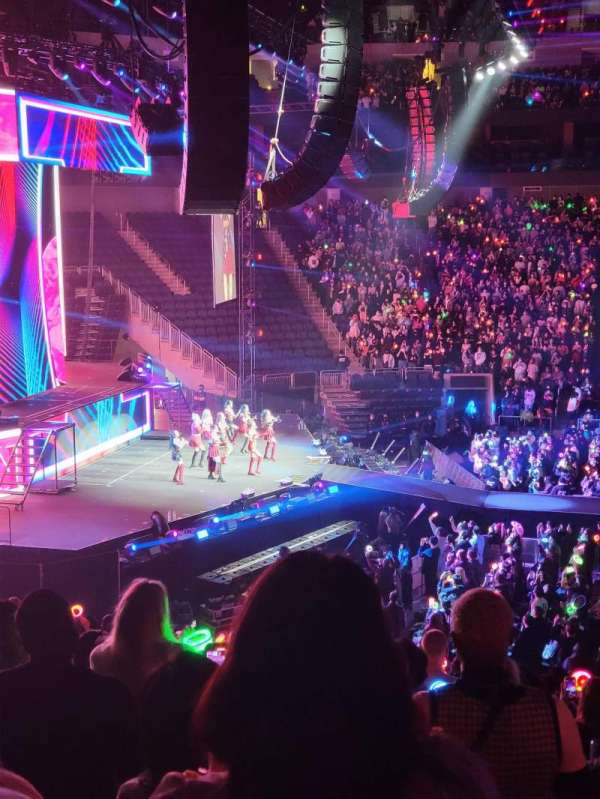 UBS Arena, section: 116, row: 25, seat: 4