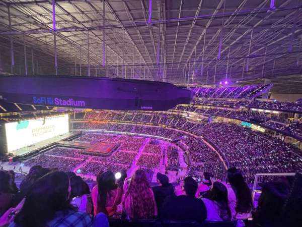 SoFi Stadium, section: 419, row: 4, seat: 3