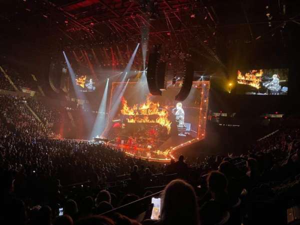 Nassau Veterans Memorial Coliseum, section: 104, row: 2, seat: 7