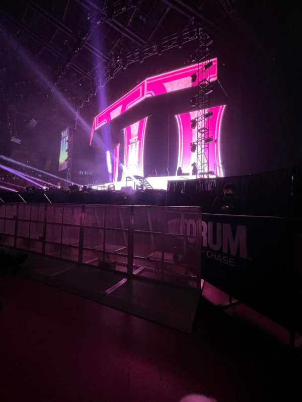 Kia Forum, section: E, row: 1, seat: 3