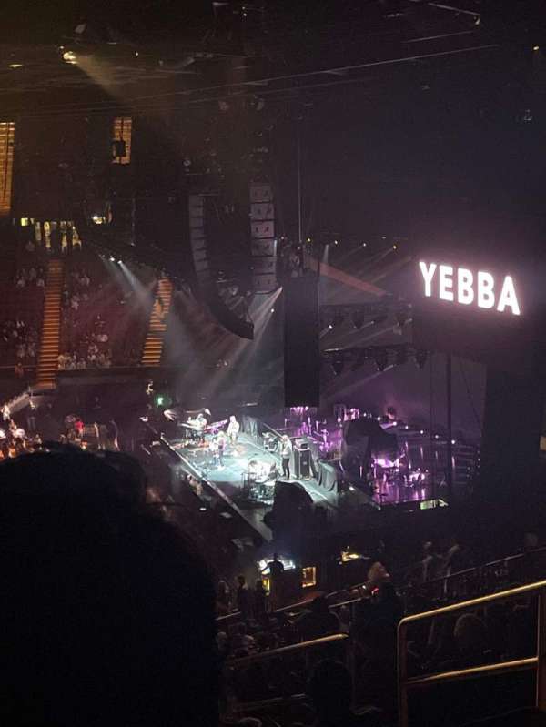 Kia Forum, section: 210, row: 14, seat: 10