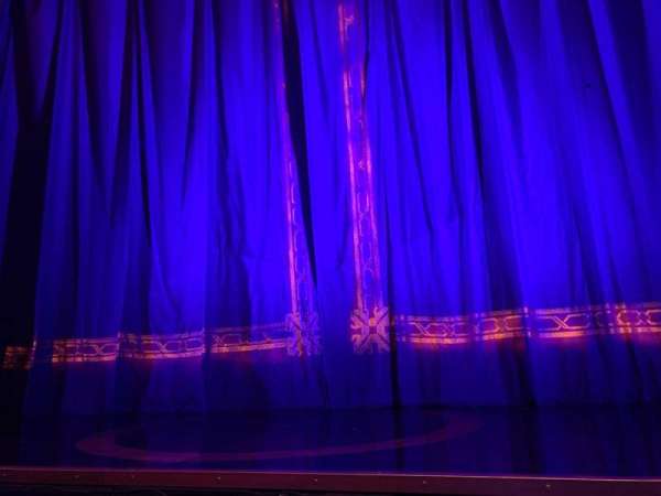 Yvonne Arnaud Theatre, section: Stalls, row: A, seat: 7
