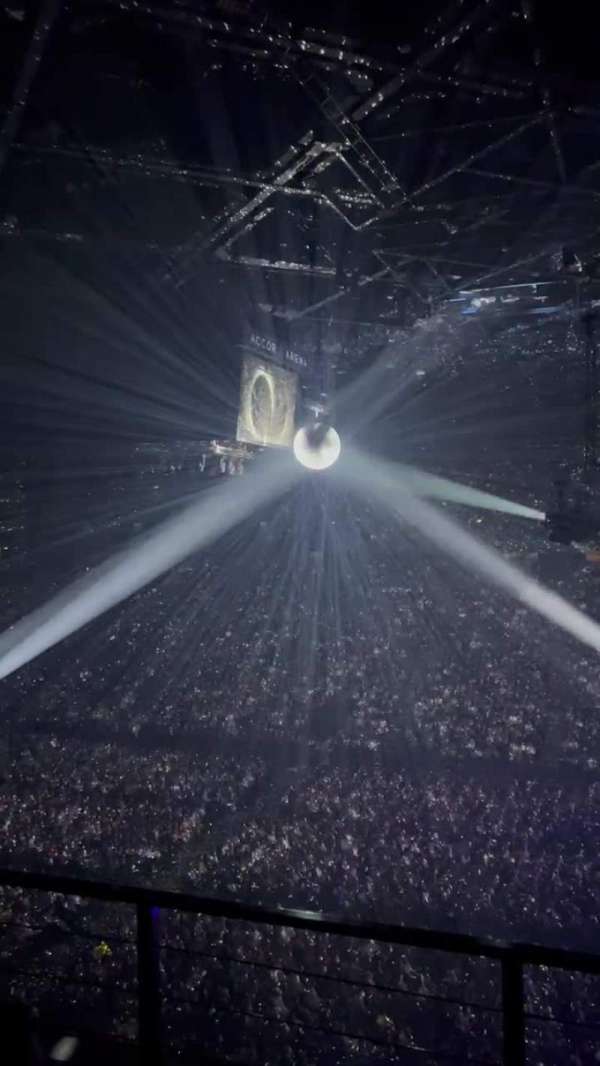 Accor Arena, section: Balcon G, row: 83, seat: 1
