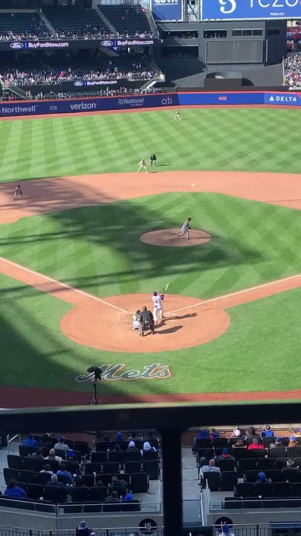 Citi Field, section: 318, row: 1, seat: 1