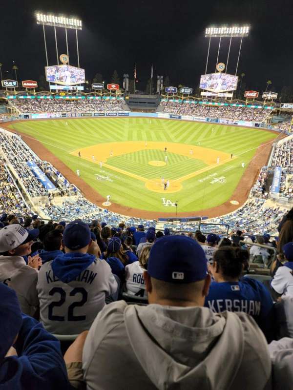 Dodger Stadium, section: 3rs, row: L, seat: 5