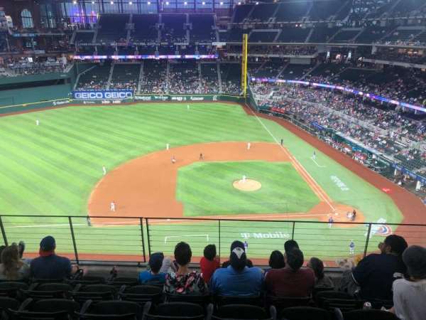globe life field, section: 211, row: 6, seat: 13