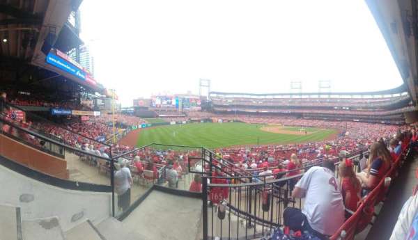 Busch Stadium, section: 165, row: 22, seat: 24