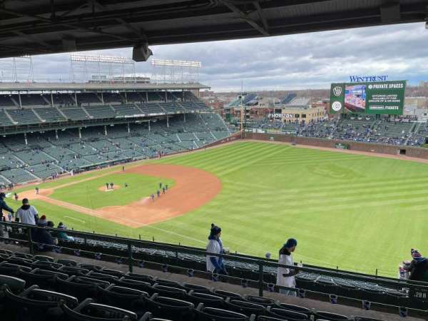 Wrigley Field, section: 429R, row: 6, seat: 19