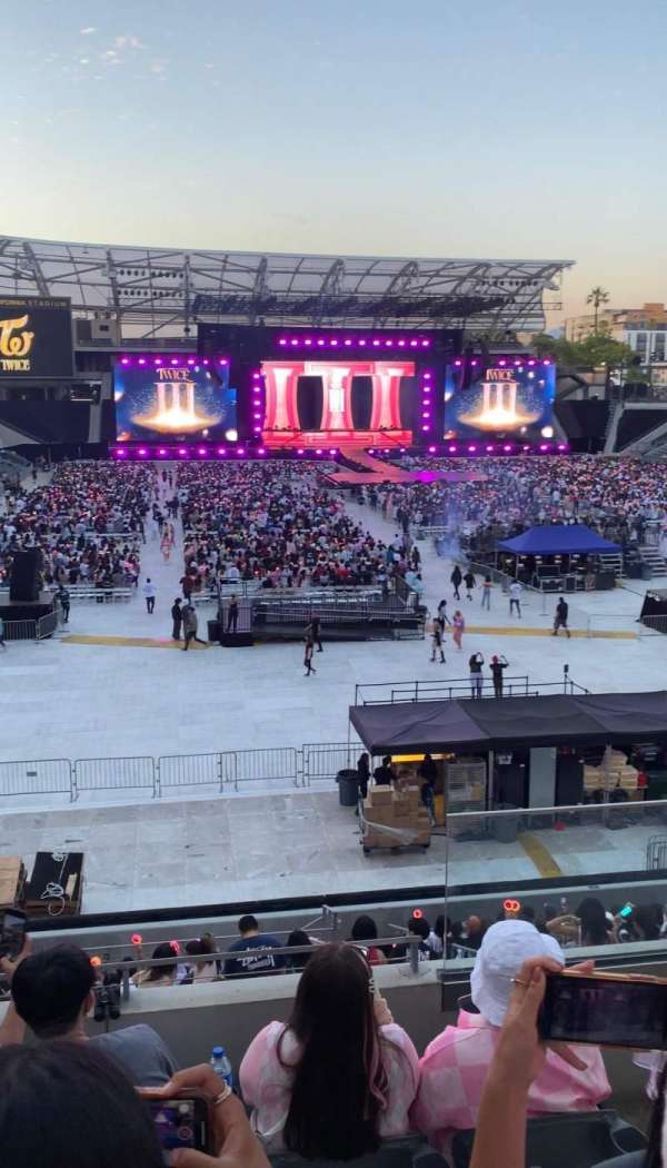 BMO Stadium, section: 224, row: D, seat: 4
