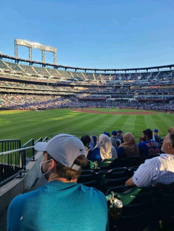 Citi Field, section: 139, row: 8, seat: 15