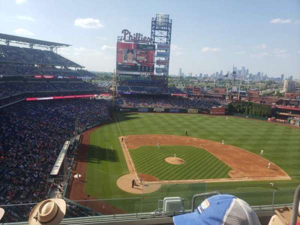 Citizens Bank Park, section: 318, row: 5, seat: 2