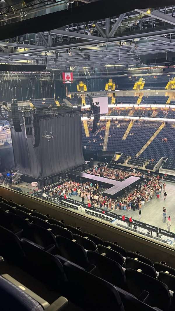 UBS Arena, section: 320, row: 6, seat: 5