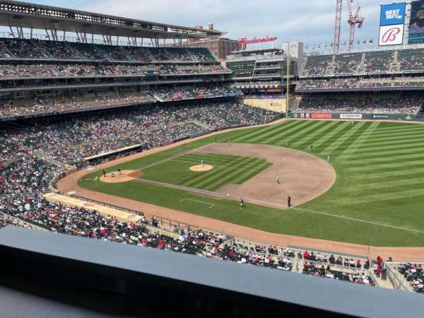 Target Field, section: Suite 9, row: 1, seat: 6