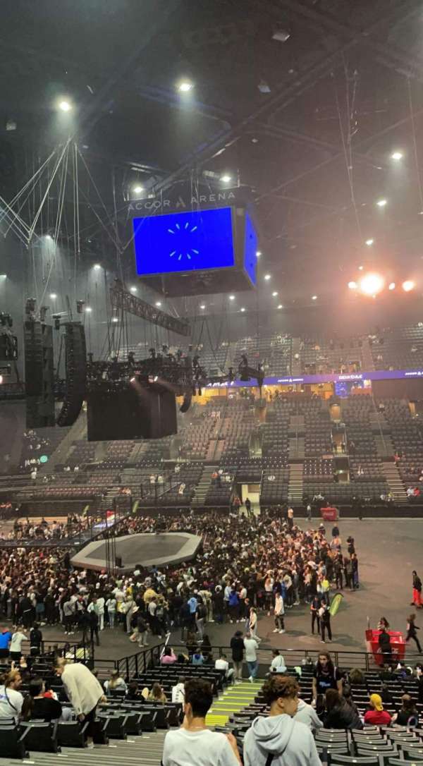 Accor Arena, section: gradin P, row: 2, seat: 12