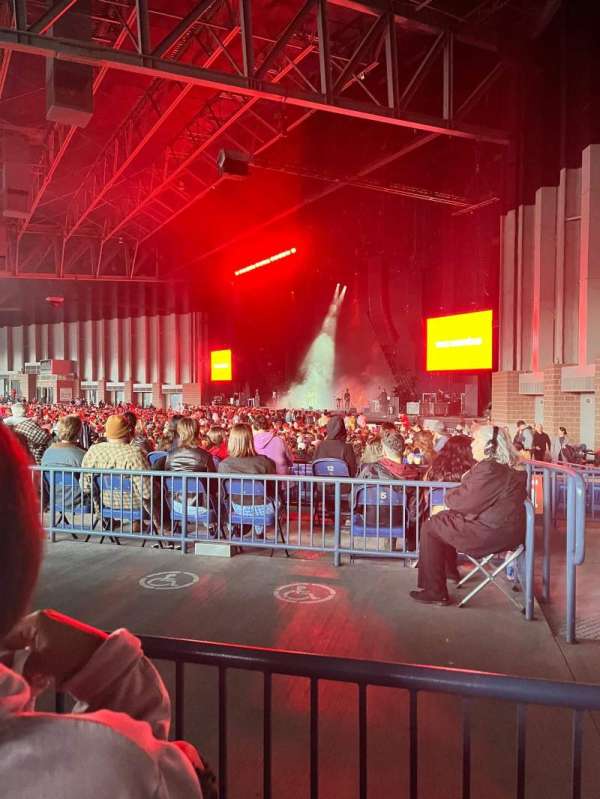Cascades Amphitheater, section: 201, row: B, seat: 11