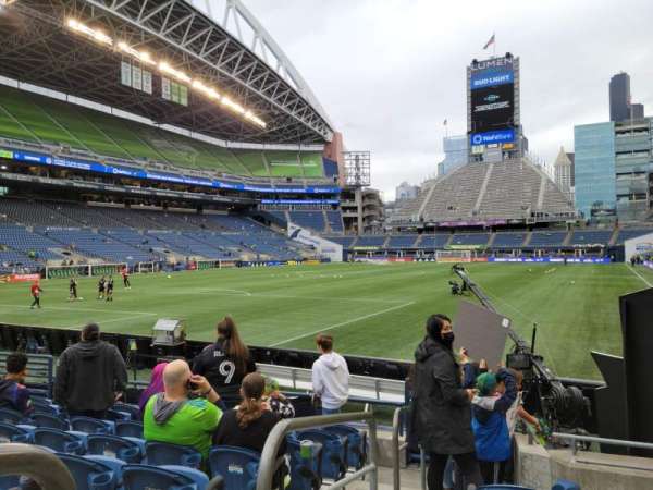 Lumen Field, section: 118, row: H