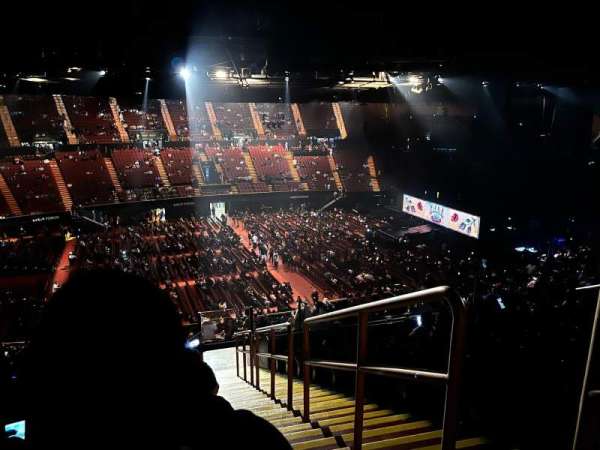 Kia Forum, section: 207, row: 15, seat: 15