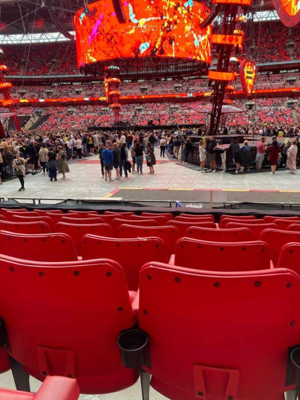 Wembley Stadium, section: 143, row: 10, seat: 14