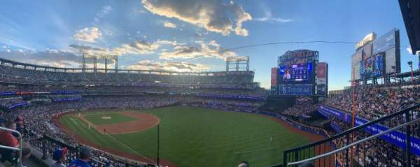 Citi Field, section: 306, row: 3, seat: 4