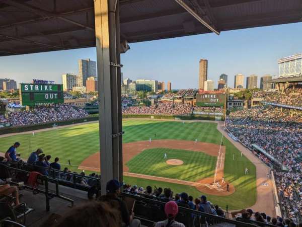 Wrigley Field, section: 414L, row: 4, seat: 6