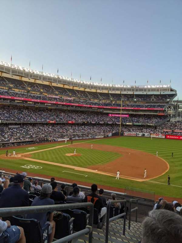 Yankee Stadium, section: 214A, row: 10, seat: 14