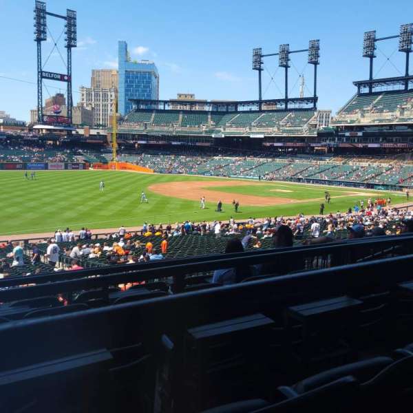 Comerica Park, section: 140, row: E, seat: 5