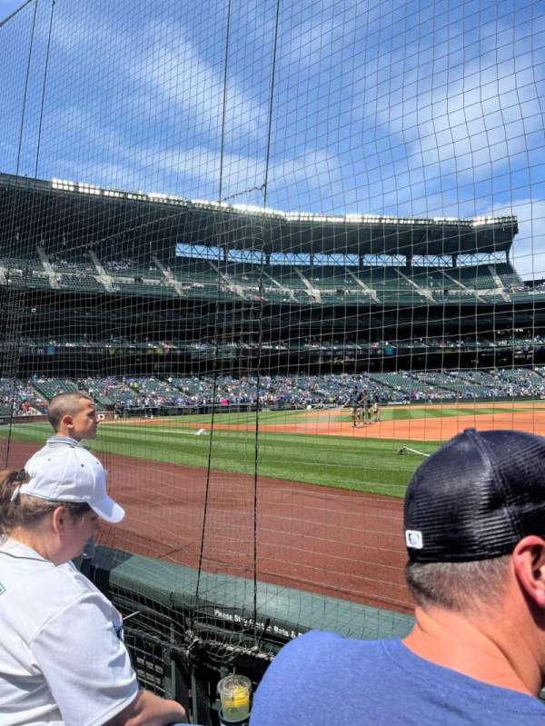 T-Mobile Park, section: 118, row: 2, seat: 5