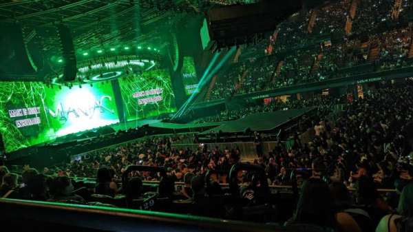 Kia Forum, section: 130, row: 6, seat: 8