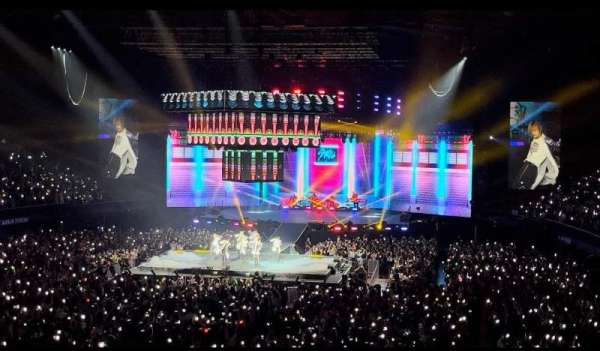 Kia Forum, section: 102, row: 14, seat: 9