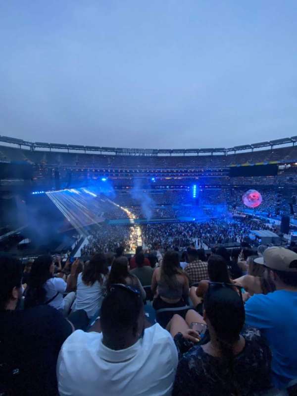 MetLife Stadium, section: 240, row: 7, seat: 16