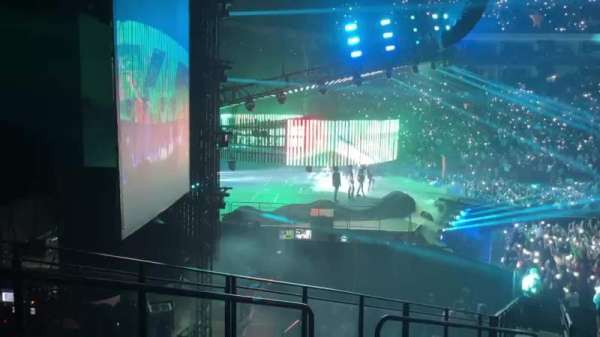 Oakland Arena, section: 117, row: 17, seat: 5
