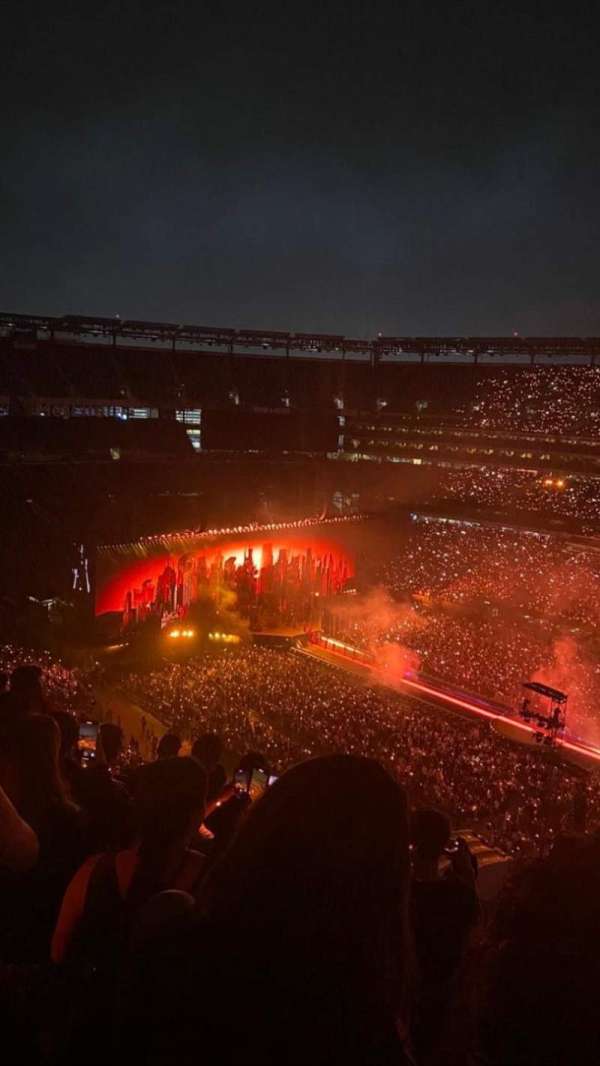 MetLife Stadium, section: 334, row: 12, seat: 15