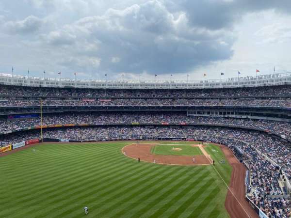 Yankee Stadium, section: 334, row: 5, seat: 15