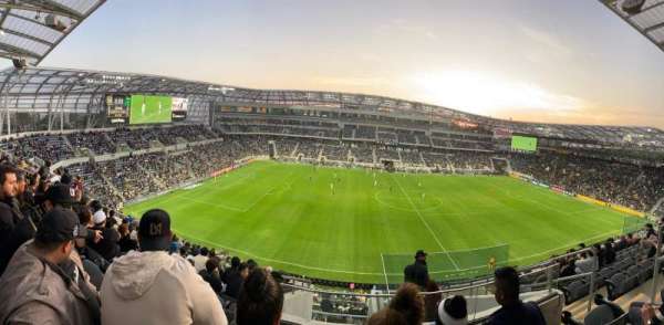 BMO Stadium, section: 214, row: S, seat: 5