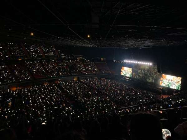 Kia Forum, section: 206, row: 13, seat: 9
