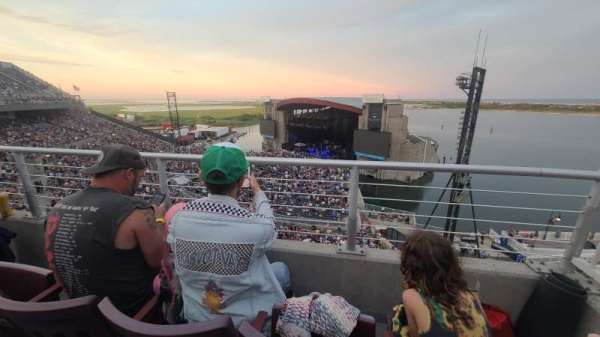 Jones Beach Theater, section: 301, row: B, seat: 2