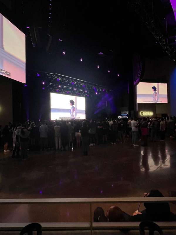 YouTube Theater, section: 101, row: B, seat: 14
