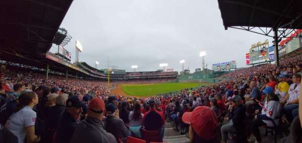 Fenway Park, section: Right Field Box 89, row: QQ, seat: 1