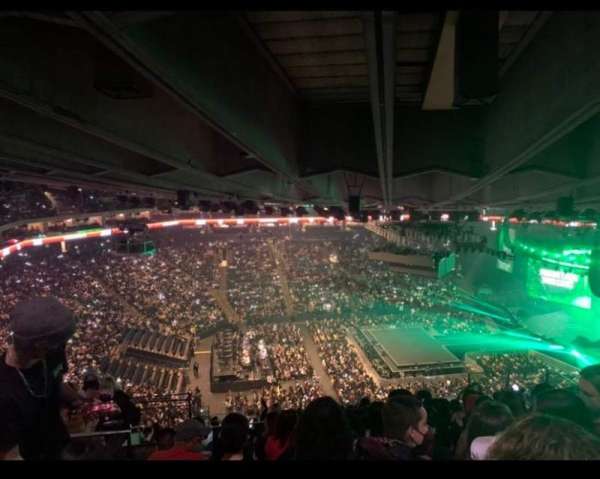 Oakland Arena, section: 202, row: 16, seat: 17
