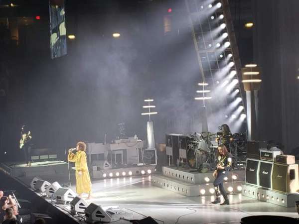 Giant Center, section: 109, row: H, seat: 11